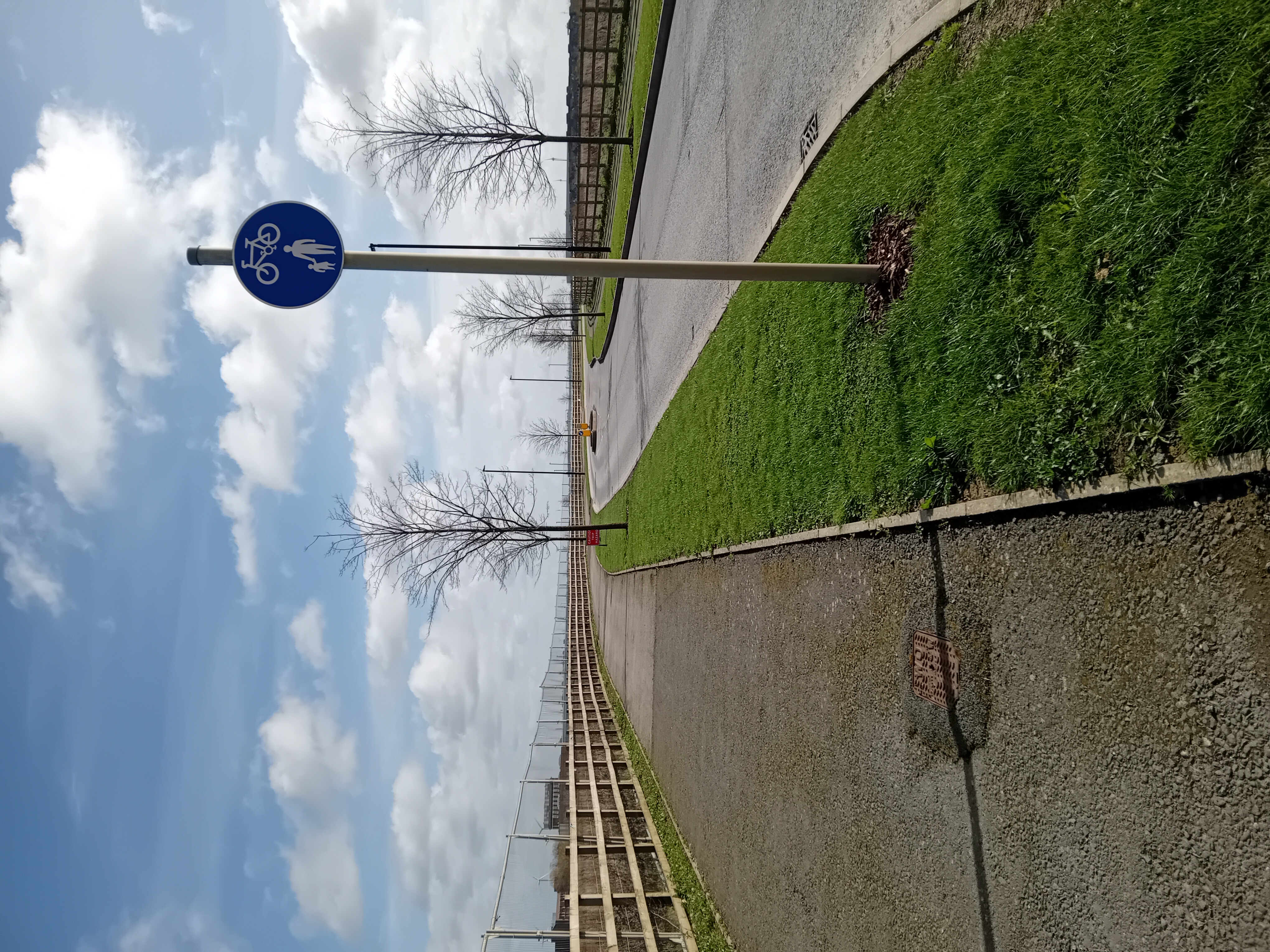 7k Run Hillmorton: Scenic Loop through Rugby's Hidden Gems - Photo 1