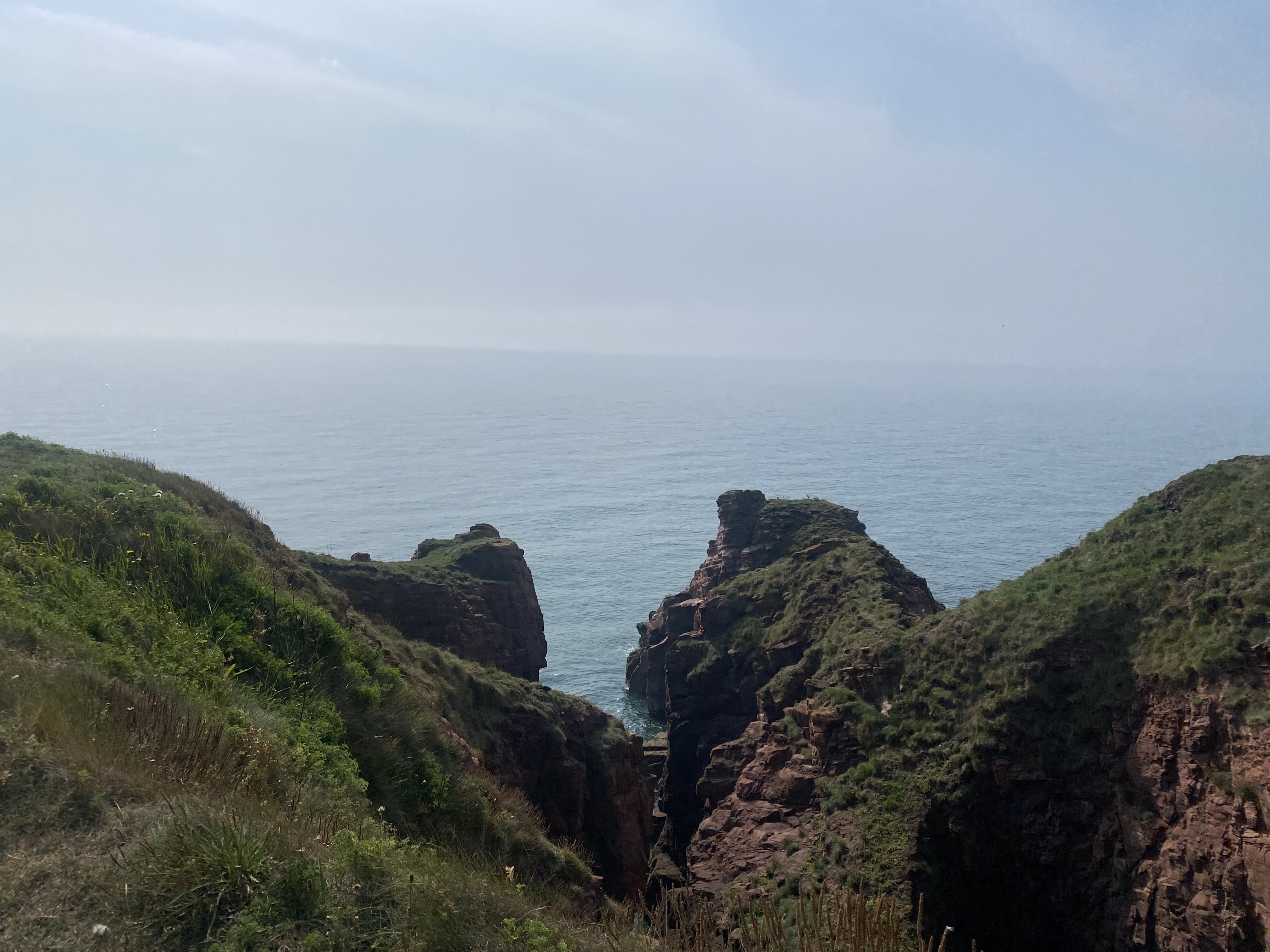 6k Run Arbroath: Stunning Coastal Views from Hill Place - Photo 1